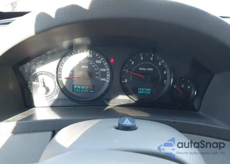 2005 Jeep Grand Cherokee Laredo from USA, damaged, VIN 1J8GS48K05C577468